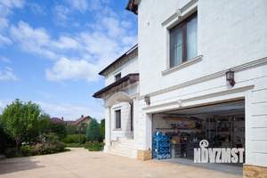 Дом 770м², 3-этажный, участок 30 сот.  