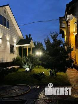 Коттедж 240м&sup2;, 2-этажный, участок 6 сот.  