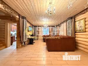 Коттедж 250м², 2-этажный, участок 10 сот.  