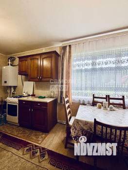 Дом 200м², 3-этажный, участок 6 сот.  