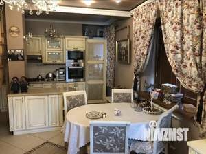Коттедж 265м², 3-этажный, участок 19 сот.  