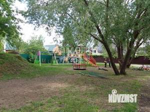 Дом 302м², 2-этажный, участок 10 сот.  