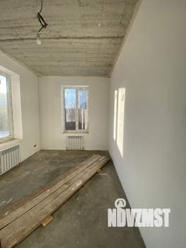 Дом 180м², 3-этажный, участок 6 сот.  