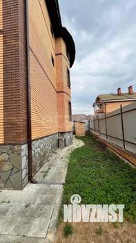 Дом 741м², 3-этажный, участок 6 сот.  