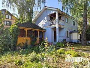Дом 285м², 3-этажный, участок 22 сот.  