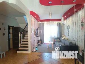 Таунхаус 220м&sup2;, 3-этажный, участок 2 сот.  