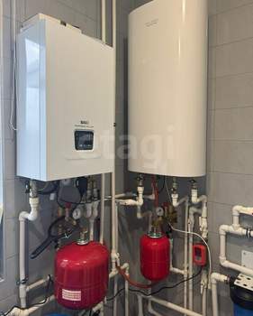 Дом 158м&sup2;, 2-этажный, участок 6 сот.  