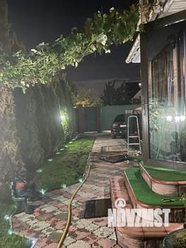 Коттедж 220м², 2-этажный, участок 6 сот.  