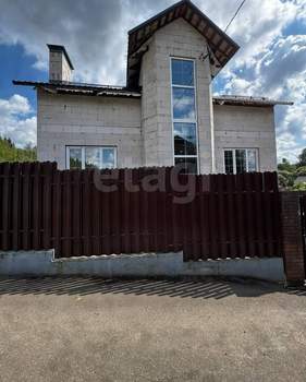 Дом 270м², 2-этажный, участок 6 сот.  