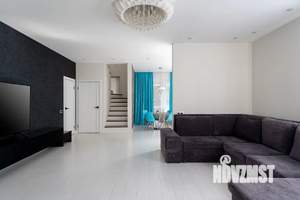 Коттедж 220м&sup2;, 3-этажный, участок 3 сот.  