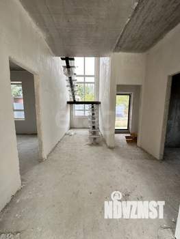 Дом 180м², 2-этажный, участок 8 сот.  