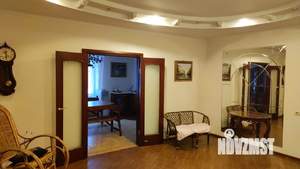 Дом 380м&sup2;, 4-этажный, участок 12 сот.  