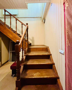 Дом 200м², 3-этажный, участок 6 сот.  