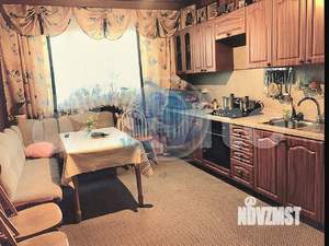 Дом 400м², 2-этажный, участок 15 сот.  