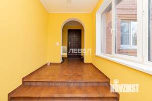 Дом 400м², 2-этажный, участок 15 сот.  