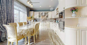 Дом 333м², 4-этажный, участок 12 сот.  