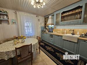 Дом 195м², 3-этажный, участок 7 сот.  