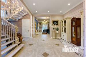 Дом 450м², 3-этажный, участок 23 сот.  