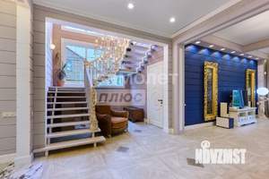 Дом 450м², 3-этажный, участок 23 сот.  