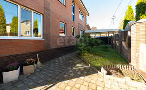 Дом 286м², 2-этажный, участок 10 сот.  