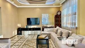 Дом 273м², 3-этажный, участок 12 сот.  