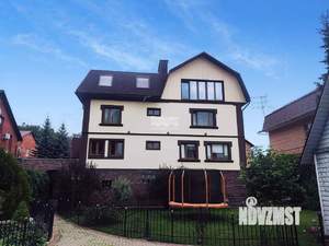 Коттедж 500м&sup2;, 3-этажный, участок 10 сот.  