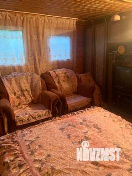 Дом 60м², 2-этажный, участок 6 сот.  