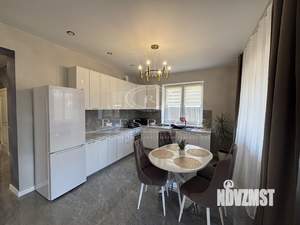 Дом 158м², 2-этажный, участок 6 сот.  