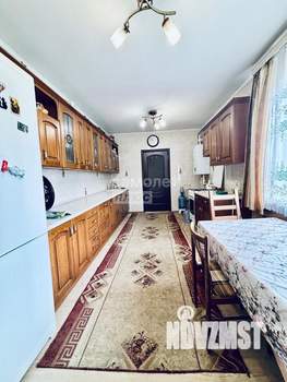 Дом 200м², 3-этажный, участок 6 сот.  