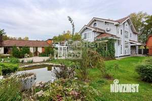 Дом 450м&sup2;, 3-этажный, участок 23 сот.  