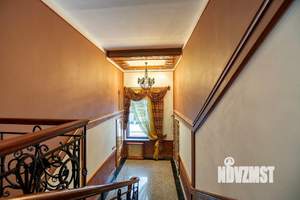 Коттедж 550м², 4-этажный, участок 24 сот.  