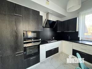 Коттедж 299м², 2-этажный, участок 18 сот.  