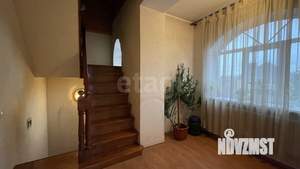 Дом 280м², 3-этажный, участок 6 сот.  