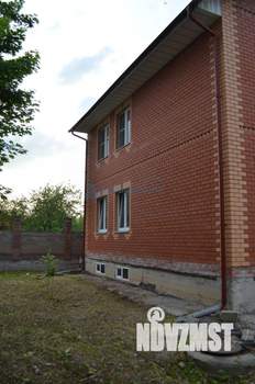 Коттедж 227м², 2-этажный, участок 10 сот.  