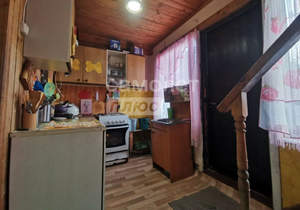 Дом 42м², 2-этажный, участок 6 сот.  