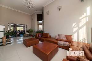 Дом 950м², 3-этажный, участок 15 сот.  