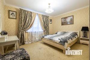 Дом 220м², 2-этажный, участок 6 сот.  