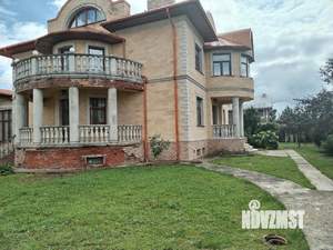 Коттедж 2221м², 3-этажный, участок 50 сот.  