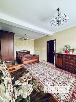 Дом 200м², 3-этажный, участок 6 сот.  