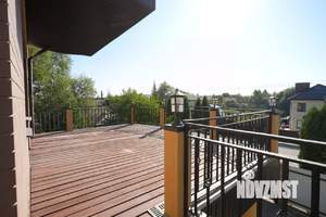 Дом 550м², 4-этажный, участок 17 сот.  