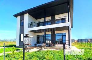 Дом 238м², 2-этажный, участок 8 сот.  