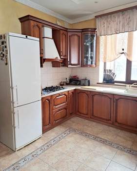 Дом 400м², 4-этажный, участок 8 сот.  