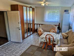 Дом 560м², 3-этажный, участок 15 сот.  