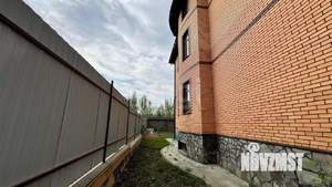 Дом 741м², 3-этажный, участок 6 сот.  