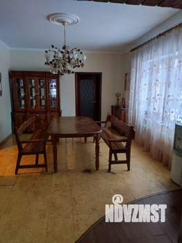Коттедж 350м², 4-этажный, участок 12 сот.  
