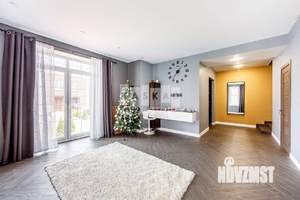 Таунхаус 140м², 3-этажный, участок 2 сот.  