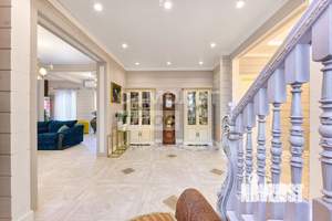 Дом 450м², 3-этажный, участок 23 сот.  