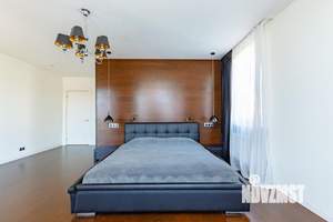 Таунхаус 250м², 3-этажный, участок 3 сот.  