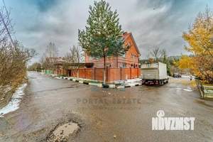 Дом 500м², 3-этажный, участок 7 сот.  