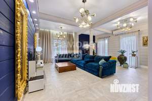 Дом 450м², 3-этажный, участок 23 сот.  